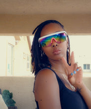 Load image into Gallery viewer, Venus Sunglasses
